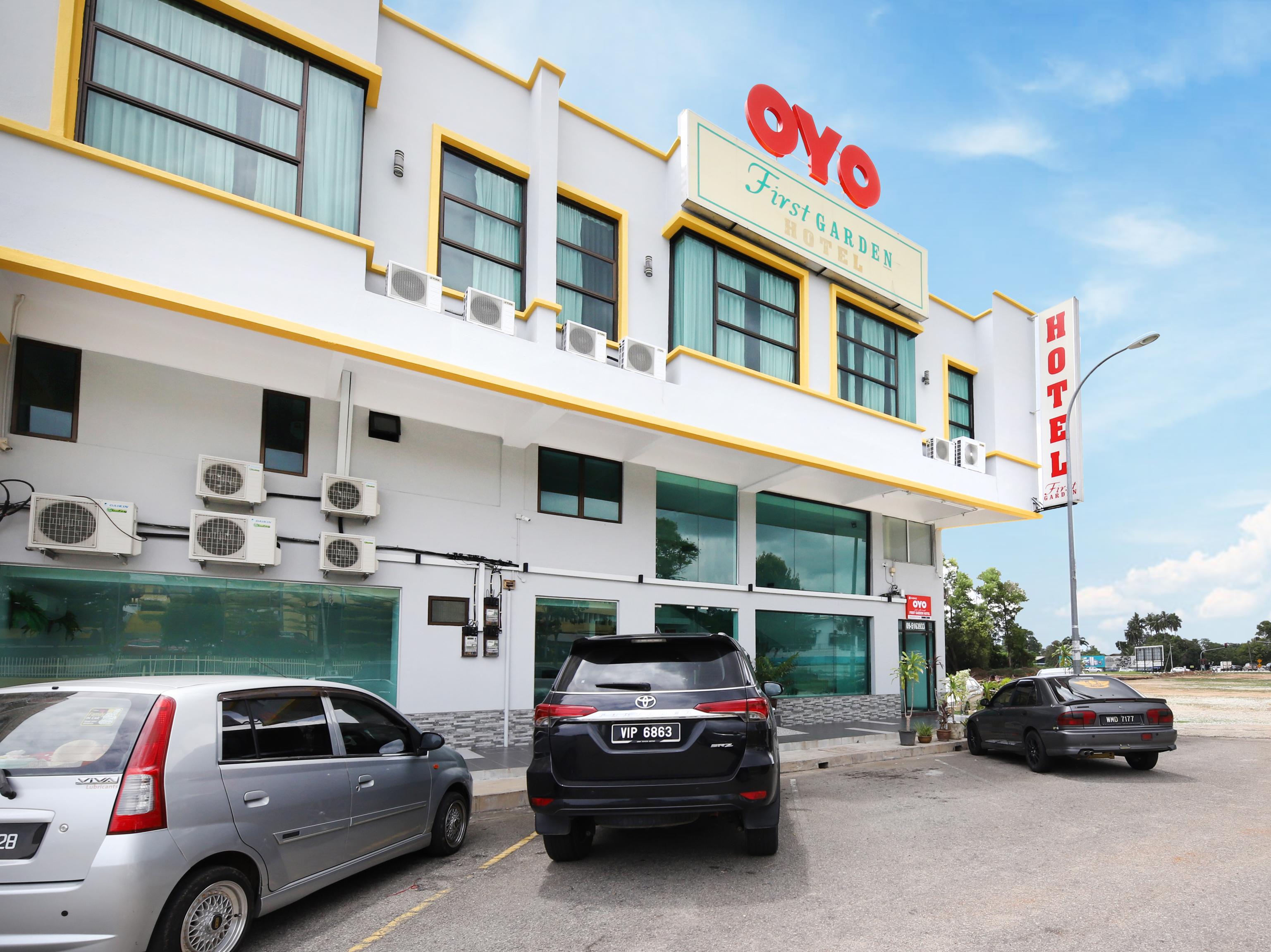 Oyo 44043 First Garden Hotel Kuantan Eksteriør bilde