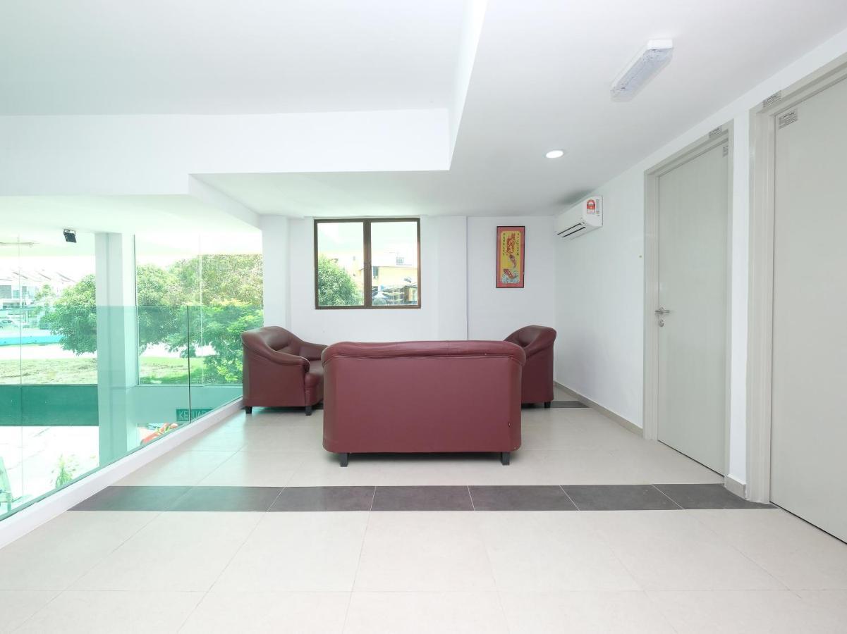 Oyo 44043 First Garden Hotel Kuantan Eksteriør bilde